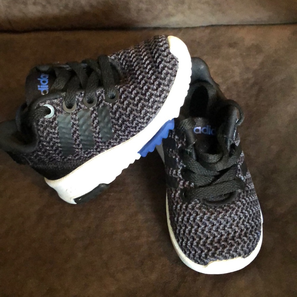 Adidas toddler size 4c